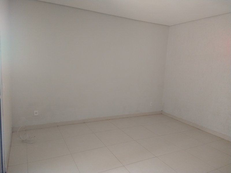 Casa à venda Beija Flor com 300m² e 3 quartos por R$ 450.000 - 1140195890-img-20220416-145909771.jpg