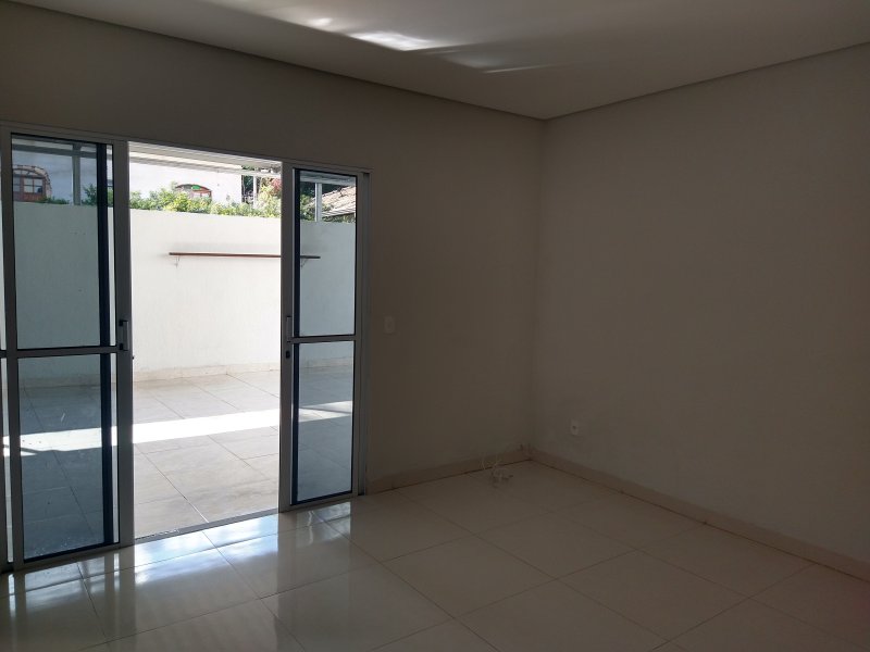 Casa à venda Beija Flor com 300m² e 3 quartos por R$ 450.000 - 1776253832-img-20220416-145934273-hdr.jpg