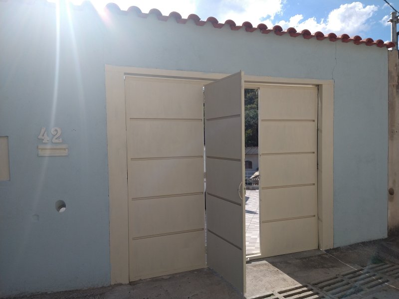 Casa à venda Beija Flor com 300m² e 3 quartos por R$ 450.000 - 214458537-img-20220416-152034906.jpg