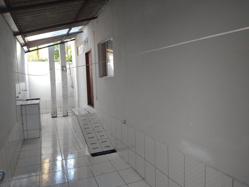 Casa à venda Beija Flor com 300m² e 3 quartos por R$ 450.000 - 499748978-img-20220416-151400895.jpg