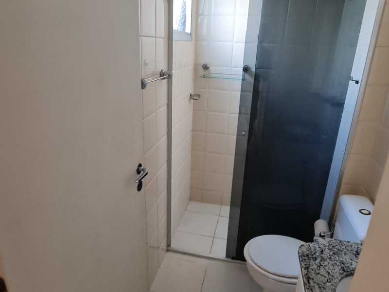 Apartamento à venda Alto de Pinheiros com 57m² e 2 quartos por R$ 670.000 - 1903308386-banheiro.jpg