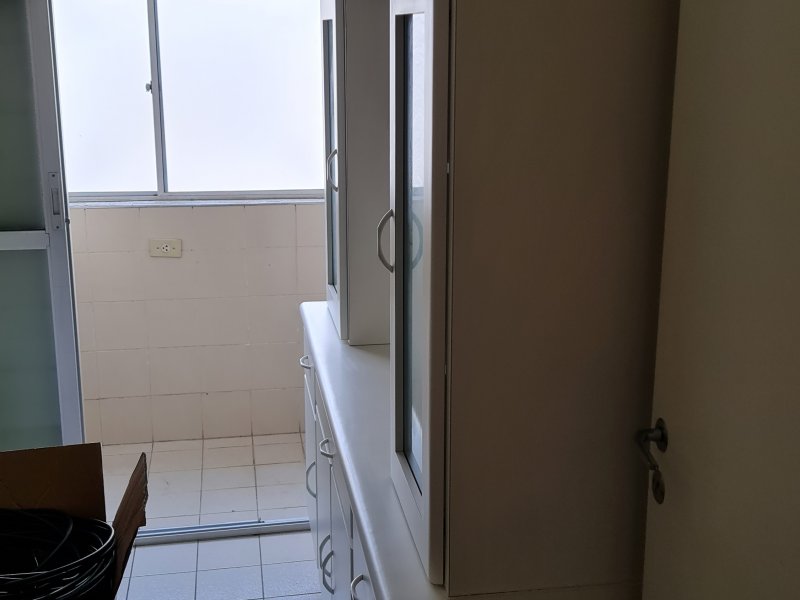 Apartamento à venda Alto de Pinheiros com 57m² e 2 quartos por R$ 670.000 - 440512175-cozinha.jpg