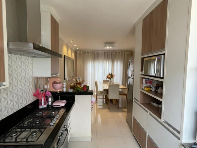 Casa à venda Jardim Parati com 178m² e 3 quartos por R$ 599.000 - 847658413-d8d616e5-ad18-4f92-b131-5d7111db814f.jpeg