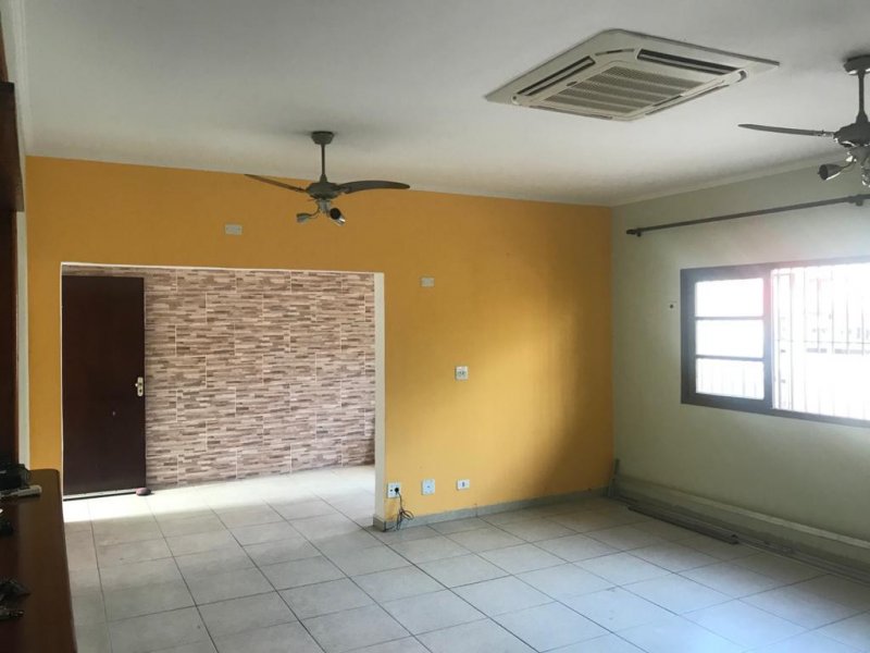 Casa à venda Vila Cascatinha com 140m² e 4 quartos por R$ 580.000 - 680019106-sala1.jpeg