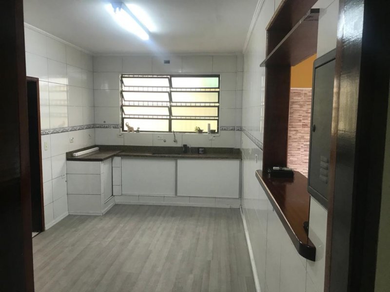 Casa à venda Vila Cascatinha com 140m² e 4 quartos por R$ 580.000 - 883132187-cozinha.jpg