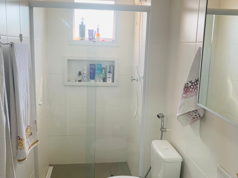 Apartamento à venda Jardim Enseada com 99m² e 3 quartos por R$ 895.000 - 555746508-banheiro-suite.jpeg