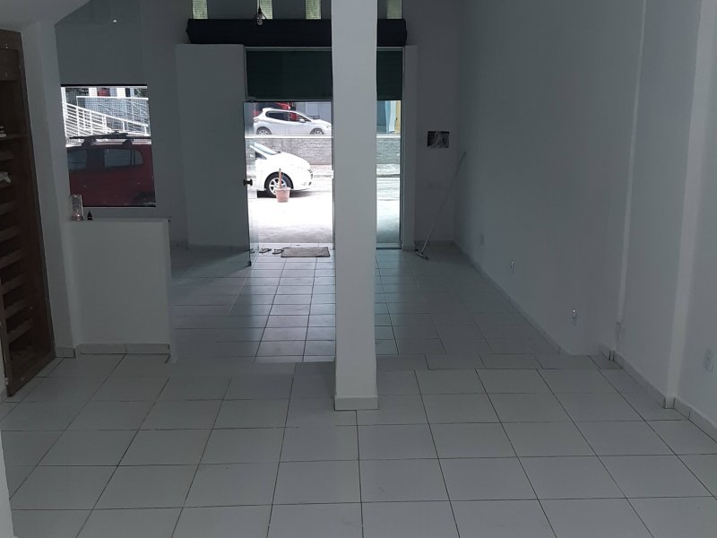 Comercial para alugar Jardim Faculdade com 100m² e 1 quarto por R$ 4.000 - 1049521098-9.jpg