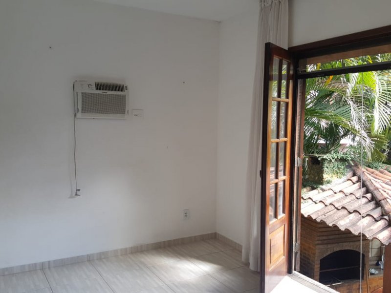 Casa à venda Pendotiba com 1000m² e 5 quartos por R$ 899.000 - 556828041-8c7b0f50-5bbf-42b4-809c-96f5737e6ed7.jpeg