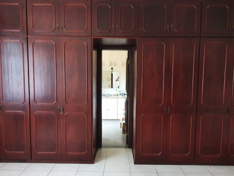 Casa à venda Anil com 768m² e 4 quartos por R$ 1.360.000 - 1525469067-73a00db9-28aa-468f-858f-7d323b2906fd.jpg