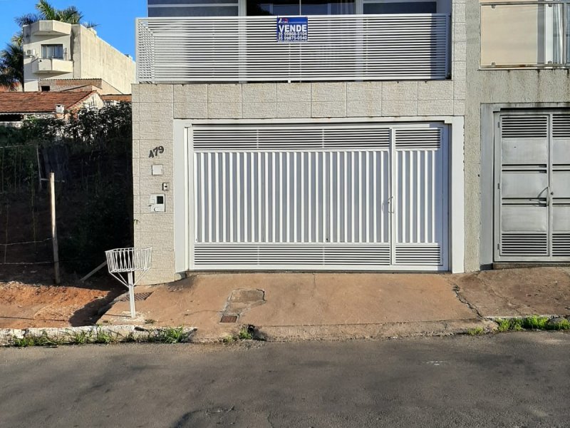 Casa à venda Jardim Alvorada com 223m² e 3 quartos por R$ 315.000 - 81769944-whatsapp-image-2022-05-12-at-16.jpeg