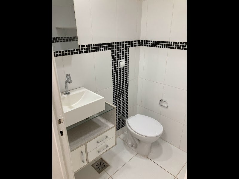 Comercial à venda Centro com 29m² e 1 quarto por R$ 180.000 - 1652475310-img-3720.jpg