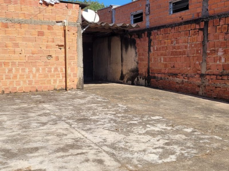 Apartamento à venda Frezzarin 2 com 140m² e 2 quartos por R$ 150.000 - 785787245-img-20220514-wa0009.jpg