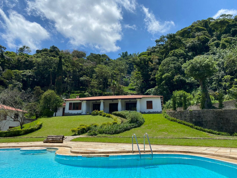 imóvel com 6600m² - Independência - Petrópolis