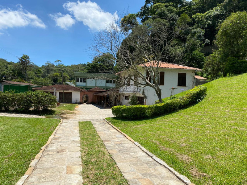 imóvel com 6600m² - Independência - Petrópolis