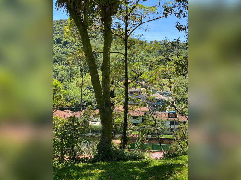 imóvel com 6600m² - Independência - Petrópolis