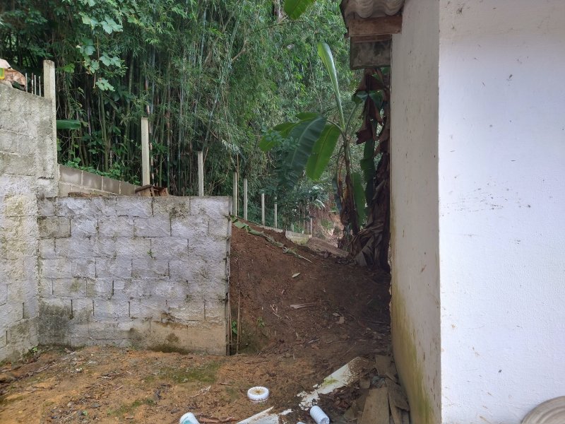 Chácara à venda Centro com 2400m² e 2 quartos por R$ 460.000 - 1974550385-img-20220422-105926112-hdr.jpg