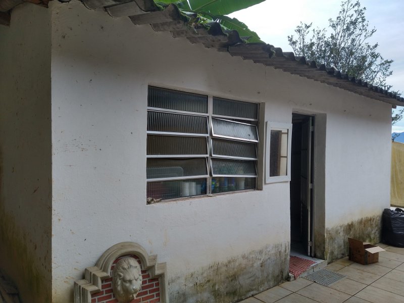 Chácara à venda Centro com 2400m² e 2 quartos por R$ 460.000 - 948173487-img-20220422-105940437-hdr.jpg