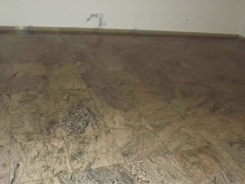 Comercial à venda Centro com 32m² e 1 quarto por R$ 130.000 - 1236109941-dscf9636.JPG