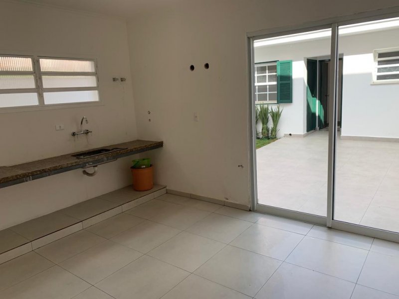 Casa à venda Alto de Pinheiros com 250m² e 3 quartos por R$ 2.300.000 - 1896958496-bfaaea2c-06d8-4ef6-bdec-940a445a391b.jpeg