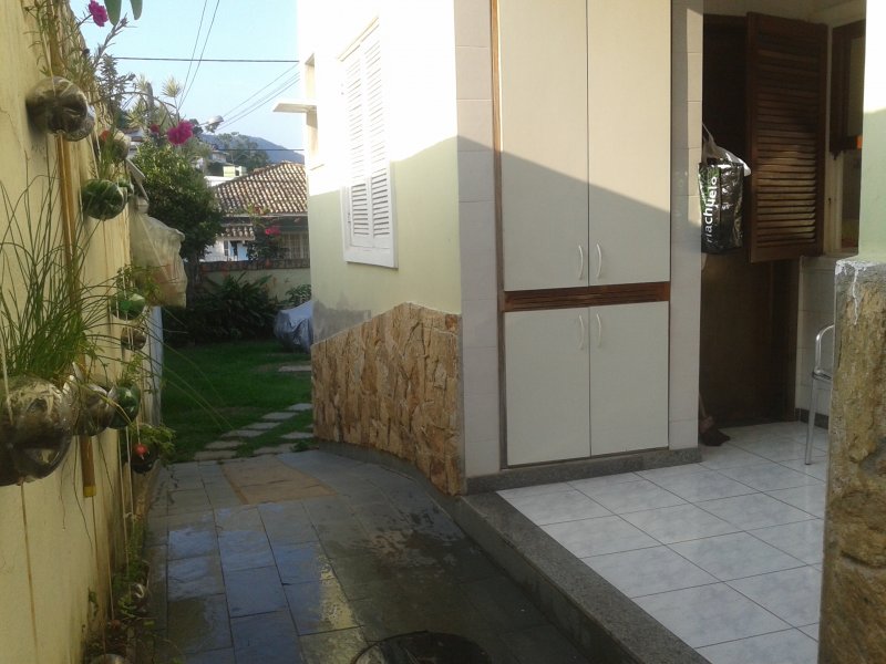 Casa à venda Serra Grande com 350m² e 3 quartos por R$ 985.000 - 790221038-corredor-lateral.jpg