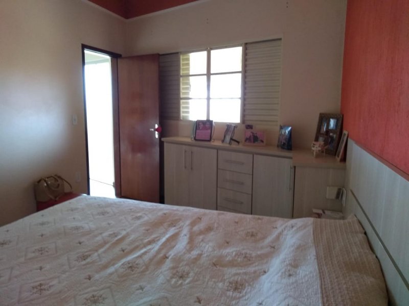 Casa à venda Jardim Luiza II com 314m² e 3 quartos por R$ 680.000 - 2095155718-2df80ff0-562d-4168-b632-b91e2ada0757.jpeg