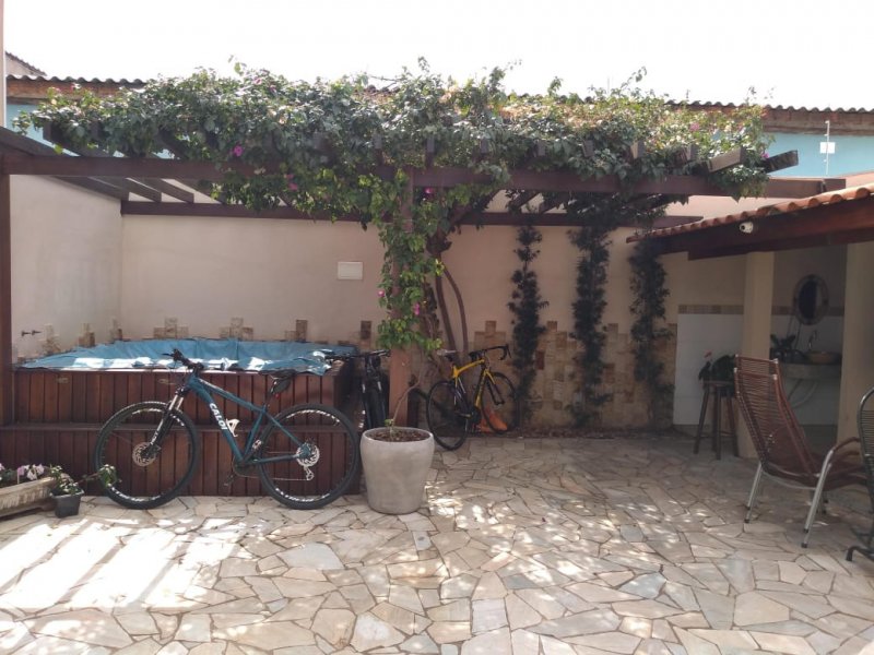 Casa à venda Jardim Luiza II com 314m² e 3 quartos por R$ 680.000 - 56681899-596547df-105e-4fc3-9bfa-6db1549eb8fb.jpeg