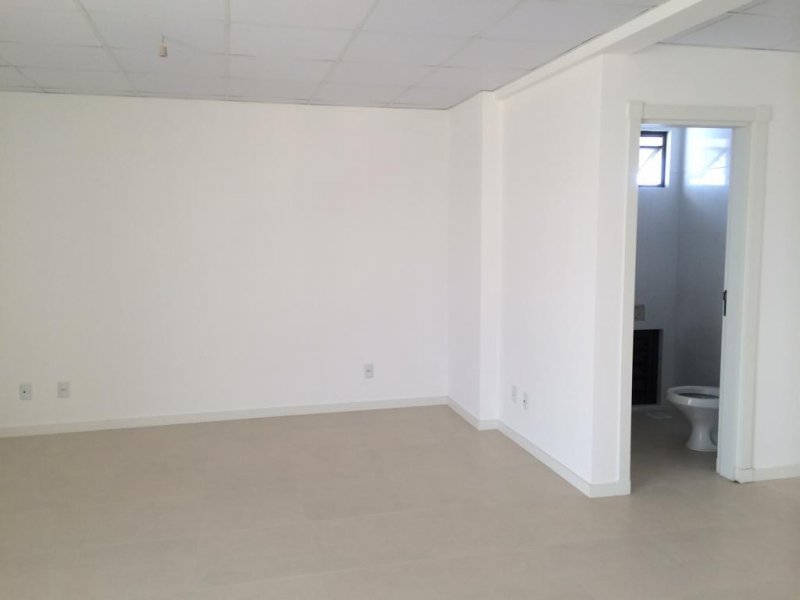 Comercial à venda Capoeiras com 35m² e 1 quarto por R$ 159.000 - 1932484445-whatsapp-image-2022-05-19-at-11.jpeg