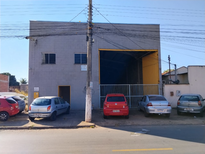 imóvel com 400m² - Setor Barcelos - Trindade