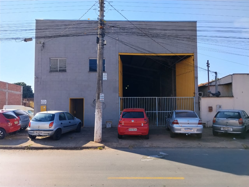 imóvel com 400m² - Setor Barcelos - Trindade