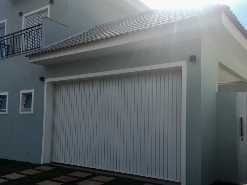 Casa de condomínio à venda Centro com 250m² e 4 quartos por R$ 950.000 - 1663055397-dcfbf354-6004-4ee7-a21f-0133425144ce.jpeg