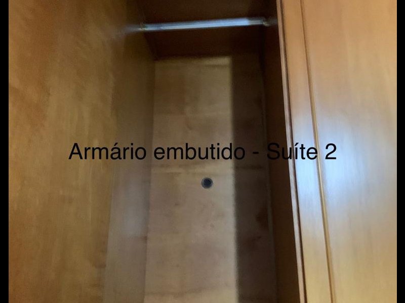 Casa de condomínio à venda Portal do Sabiá com 440m² e 5 quartos por R$ 1.499.999 - 1962151452-armario-vii.jpeg