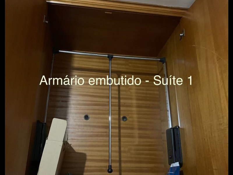 Casa de condomínio à venda Portal do Sabiá com 440m² e 5 quartos por R$ 1.499.999 - 224043810-armario-1-iii.jpeg