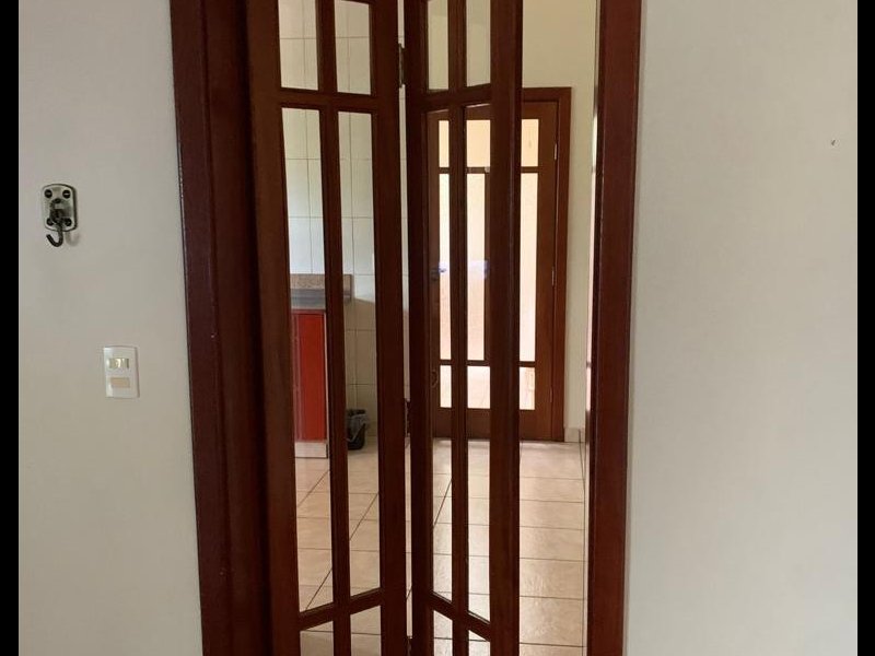 Casa de condomínio à venda Portal do Sabiá com 440m² e 5 quartos por R$ 1.499.999 - 741400178-porta-cozinha-ix.jpeg