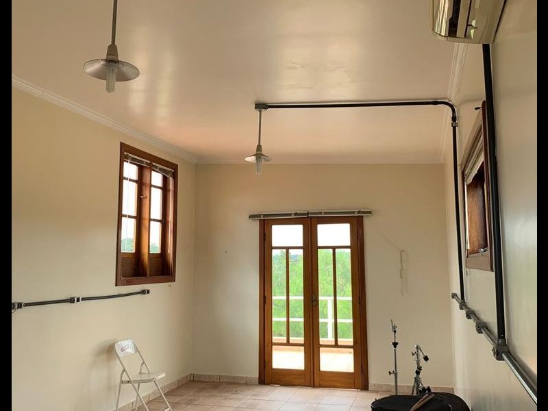 Casa de condomínio à venda Portal do Sabiá com 440m² e 5 quartos por R$ 1.499.999 - 835124378-salao-iii.jpeg