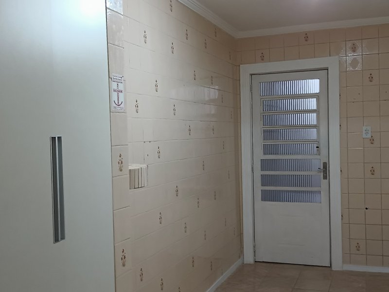 Casa à venda Parque Jaraguá com 250m² e 5 quartos por R$ 360.000 - 1652264948-img-20220519-172406733.jpg