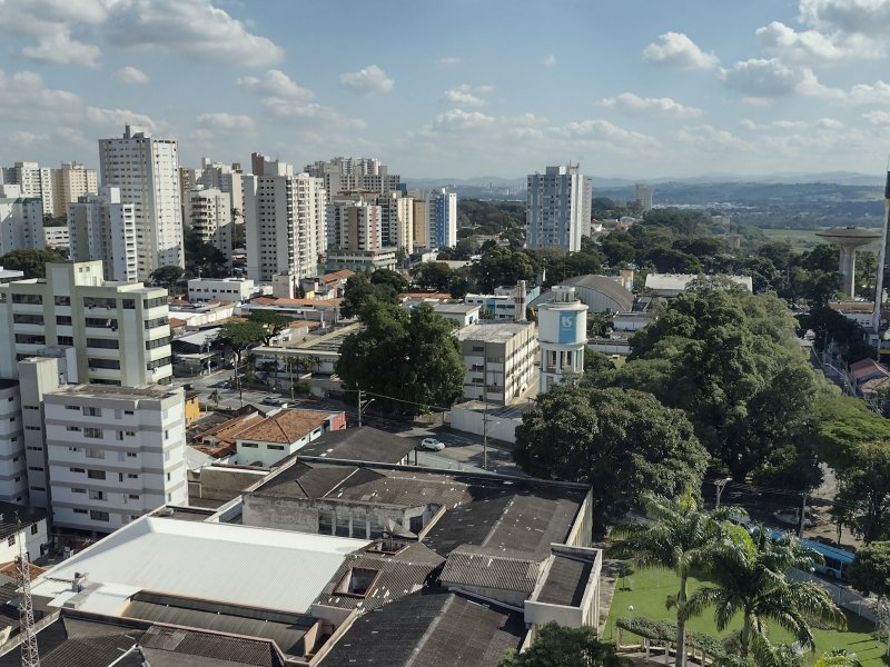 Comercial à venda Centro com 33m² e 1 quarto por R$ 170.000 - 2033049168-img-20220520-135351252-hdr.jpg