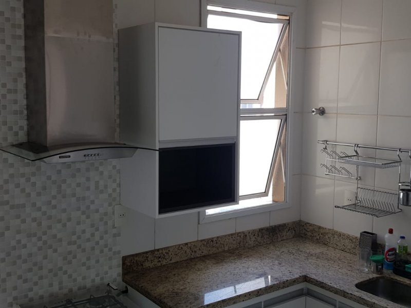 Apartamento à venda Santa Mônica com 62m² e 2 quartos por R$ 240.000 - 554912443-07-cozinha.jpeg