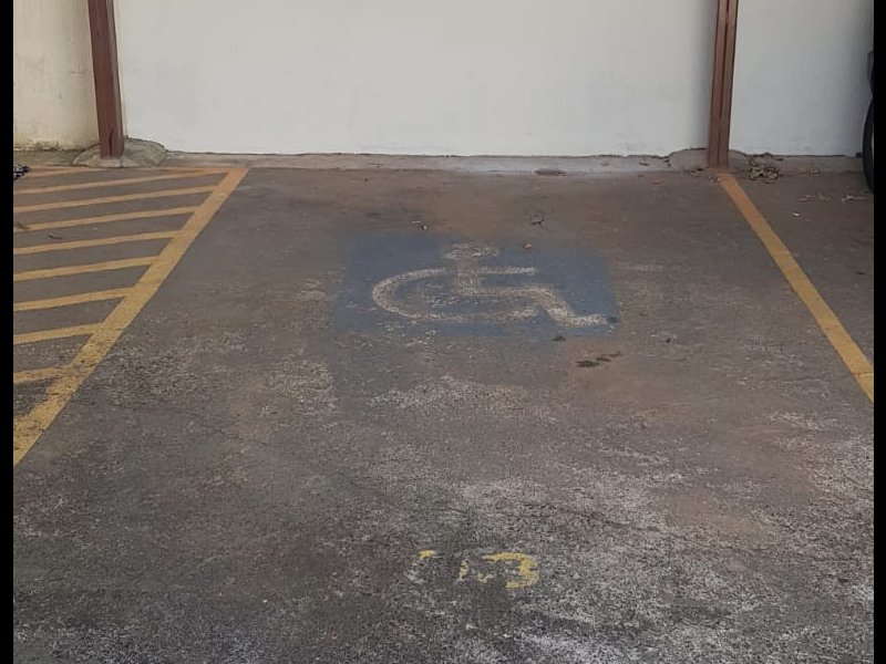 Apartamento à venda Santa Mônica com 62m² e 2 quartos por R$ 240.000 - 586542064-20-garagem.jpeg