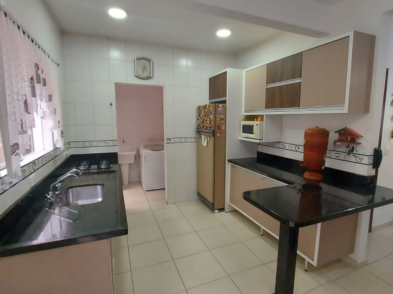 Casa de condomínio à venda Santa Candida com 160m² e 3 quartos por R$ 850.000 - 632433889-img-20220518-wa0110.jpg