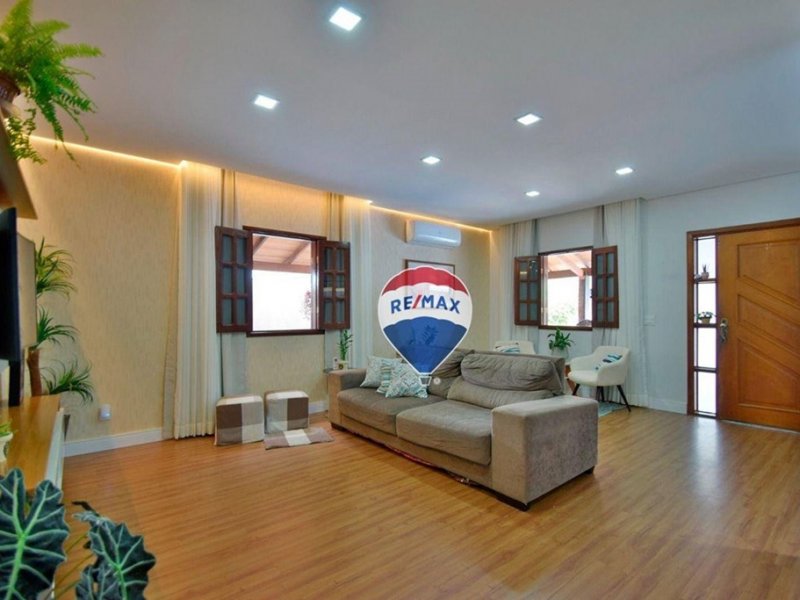 Casa de condomínio à venda Centro com 856m² e 3 quartos por R$ 1.200.000 - 1546299710-888d31da6403d5c804f5801c9ba4c5a0.jpg