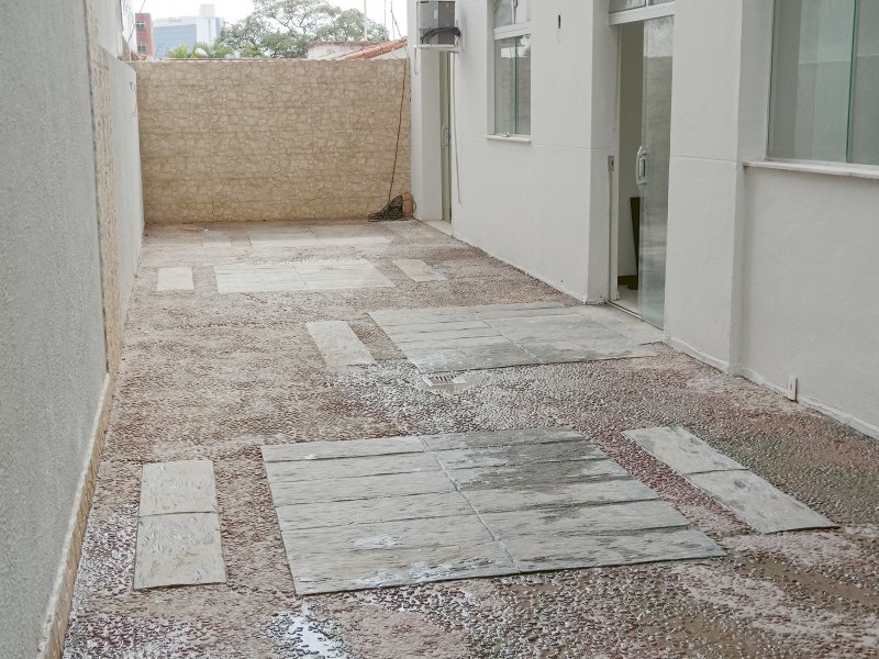 Apartamento à venda Gutierrez com 210m² e 4 quartos por R$ 1.030.000 - 1575918102-outra-vista-varanda-sala-de-visitas.jpg