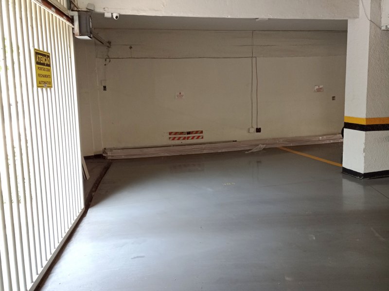 Apartamento à venda Gutierrez com 210m² e 4 quartos por R$ 1.030.000 - 584730520-vaga-garagem-frente.jpg