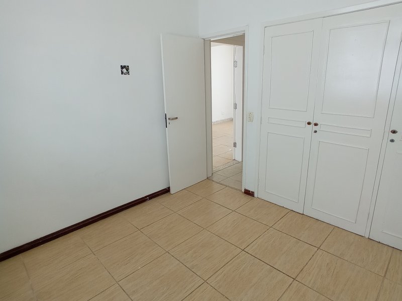 Apartamento à venda Gutierrez com 210m² e 4 quartos por R$ 1.030.000 - 885862940-quarto-2-visto-de-dentro-para-fora.jpg