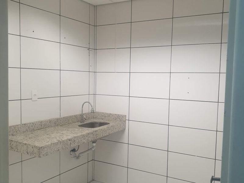 Comercial à venda Barreiro com 330m² e 1 quarto por R$ 2.500.000 - 437432519-20220525-173615.jpg