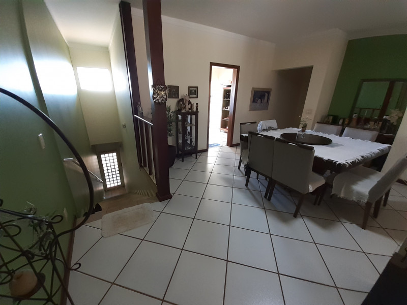 Casa à venda Parque dos Lagos com 359m² e 3 quartos por R$ 750.000 - 797810230-20210219-075353.jpg