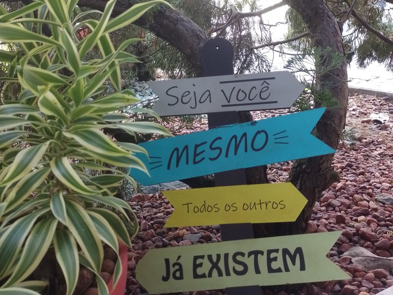 Casa de condomínio à venda Centro com 182m² e 5 quartos por R$ 935.000 - 1051946536-img-20220527-151337.jpg