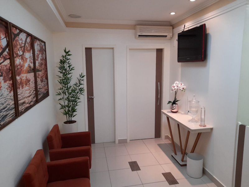 Comercial para alugar Marapé com 30m² e 1 quarto por R$ 100 - 1551433741-sala-espera.jpeg