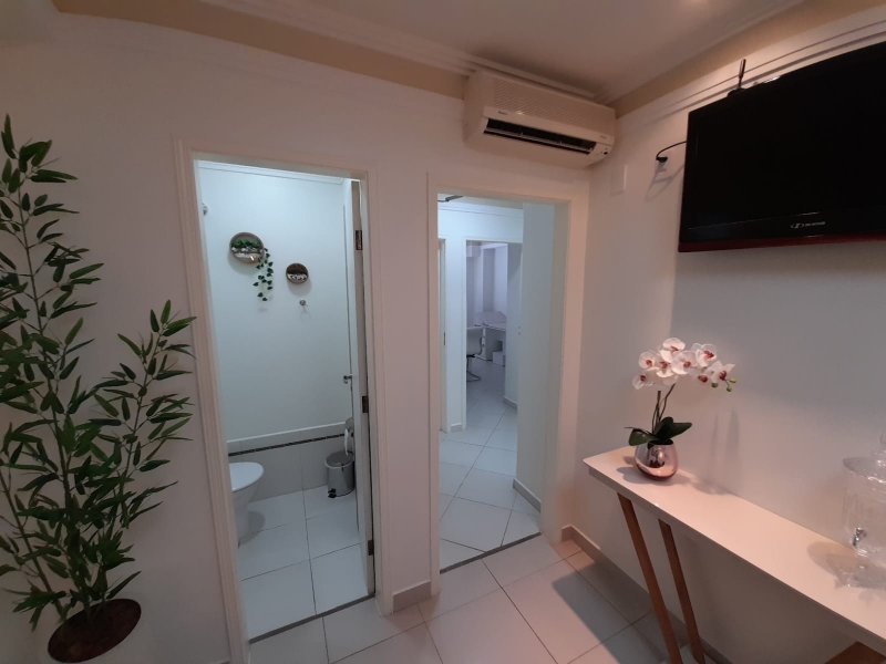 Comercial para alugar Marapé com 30m² e 1 quarto por R$ 100 - 485125276-acessos-internos.jpeg