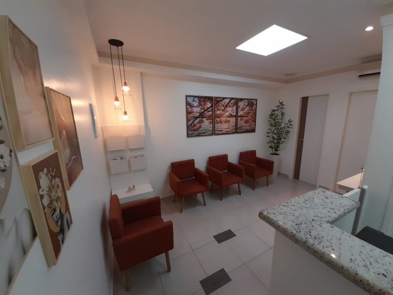 Comercial para alugar Marapé com 30m² e 1 quarto por R$ 100 - 703119332-sala-espera-1.jpeg