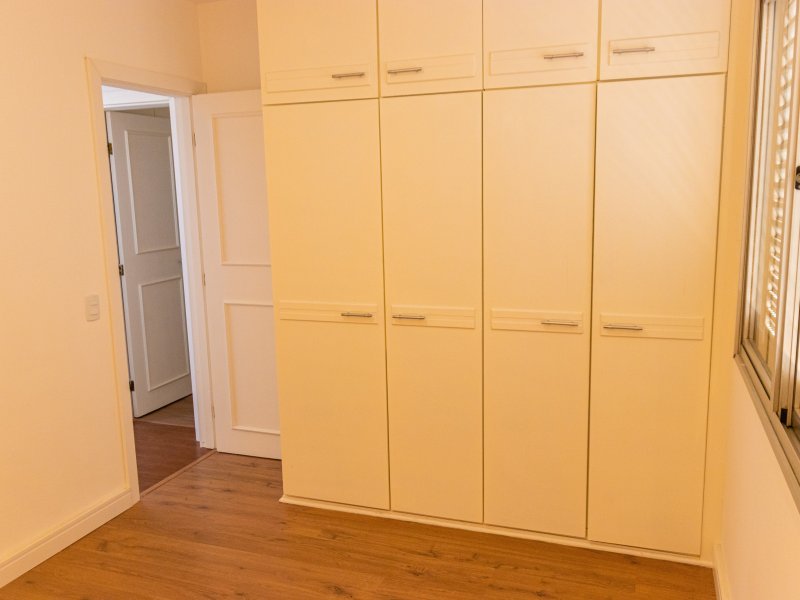 Apartamento à venda Juvevê com 145m² e 4 quartos por R$ 780.000 - 1107895789-quarto-2.jpg